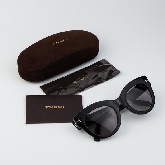 Tom Ford Women Sunglasses LUCILLA Shiny Black Smoke Mirror Cat Eye FT1063/S 01C - Picture 10 of 12
